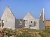 Construction des murs en maçonnerie d'une maison individuelle