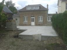 Dalle beton extension maison normandie