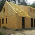Construction d'une maison bois fabriquée en ossature bois