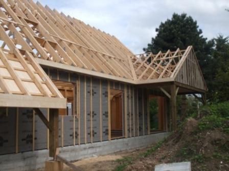 Fabrication et pose des murs en bois